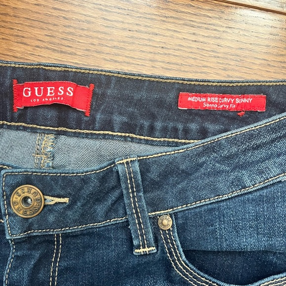 GUESS MEDIUM RISE SKINNY JEANS SIZE 12 - Picture 3 of 6